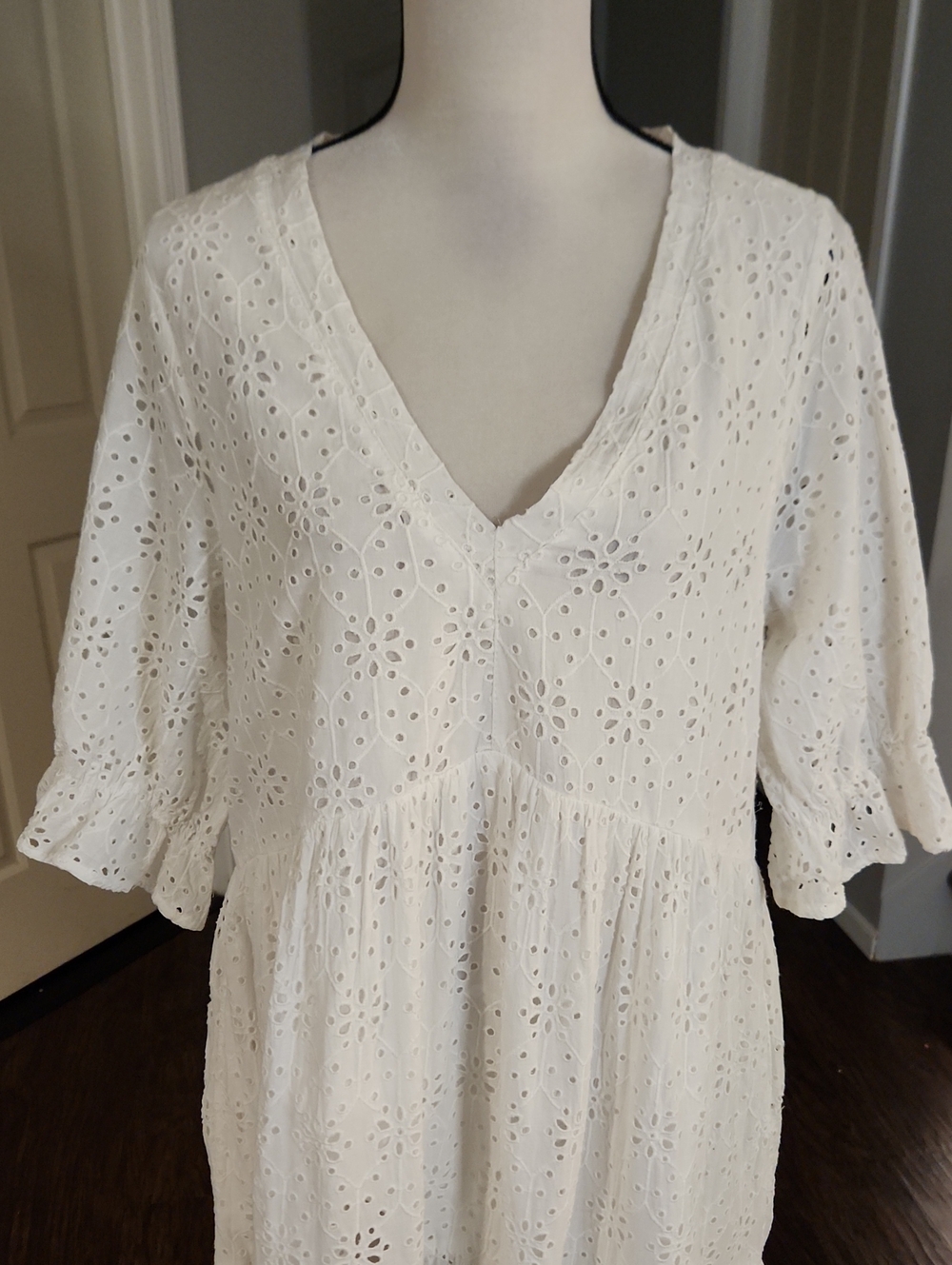 NWOT Sundance Eyelit Cottagecore Ruffle Sleeve Midi Dress - Picture 3 of 5